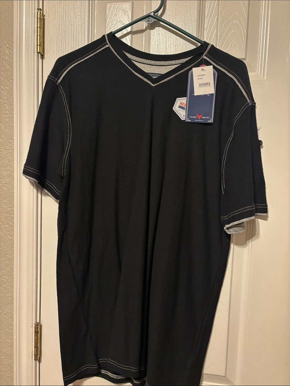 Men's Black Short-Sleeve V-Neck Shirt with Contrast Stitching